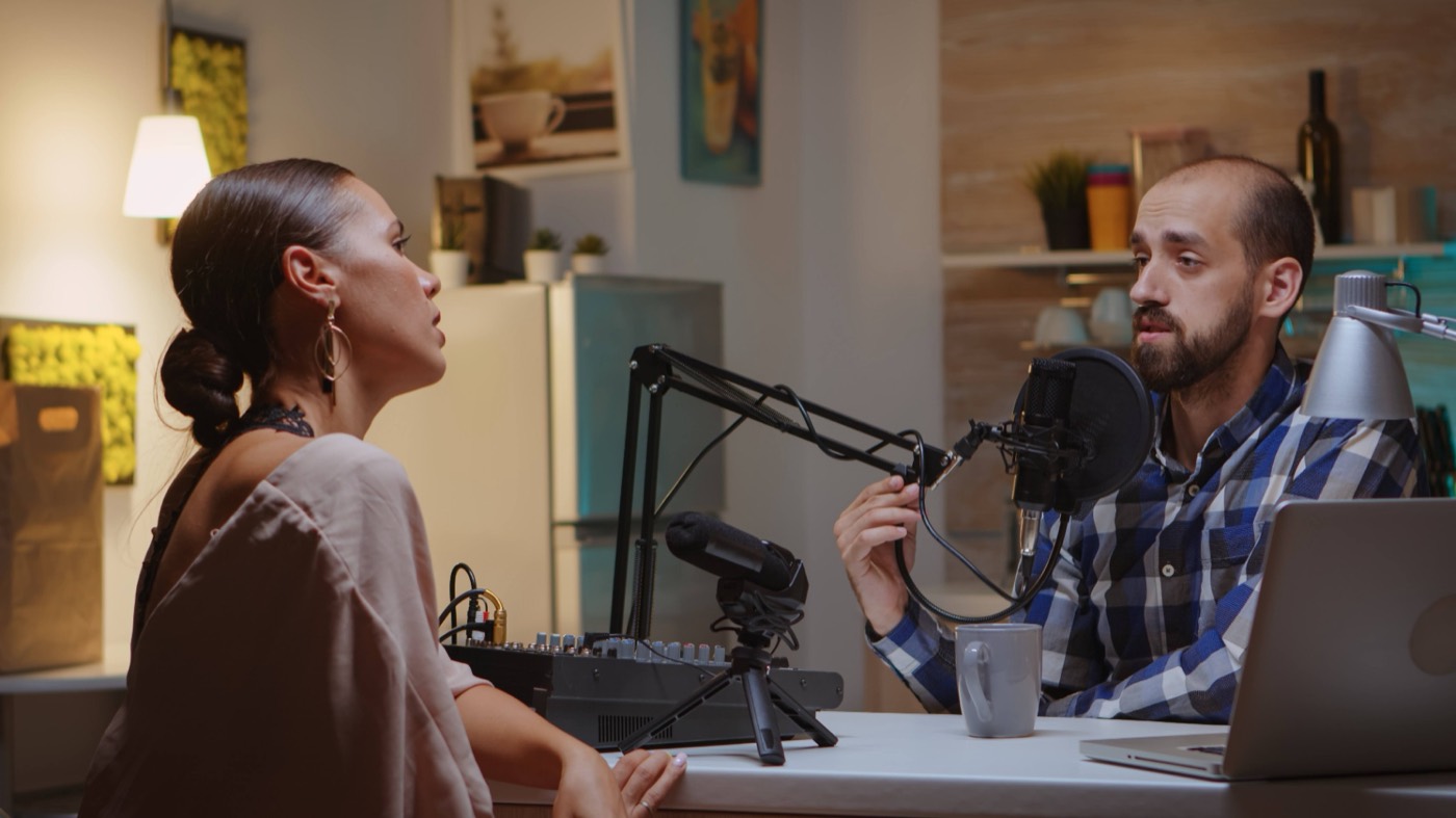 O YouTube se tornou a maior plataforma de podcasts e a maioria dos criadores ainda não percebeu